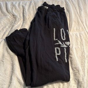 PINK Victoria’s Secret sweatpants - Size XS - pockets - ‘Love PINK’